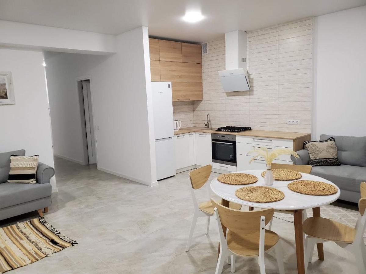 Vinna Просторі Апартаменти В Новобудові. Ternopil Exteriör bild